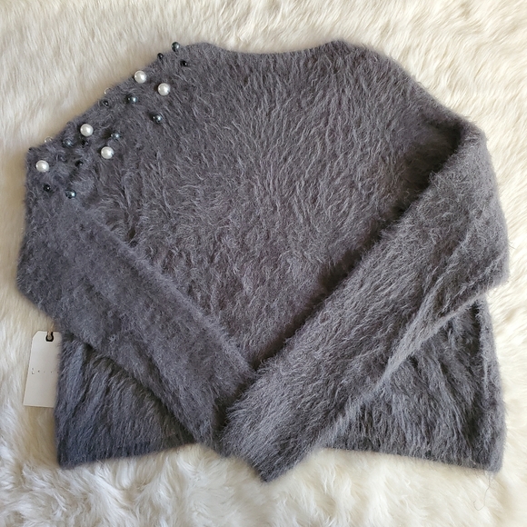 Leith Faux-Fur Embellished Beaded Gray Sweater M NWT - Picture 6 of 13